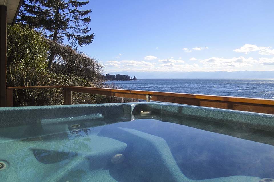 Private Hot Tub in Cottage 6 looking south